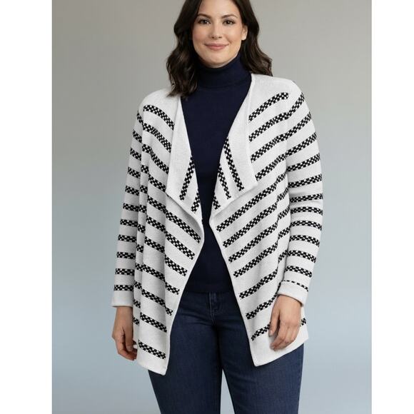 Talbots Sweaters - Talbots Size 3X knit white black waterfall blanket sweater